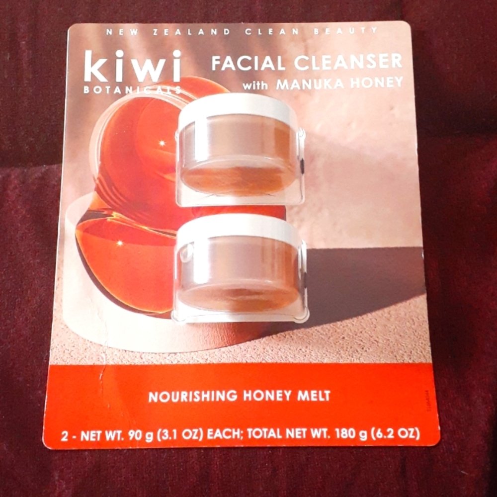 Manuka Honey facial cleaner